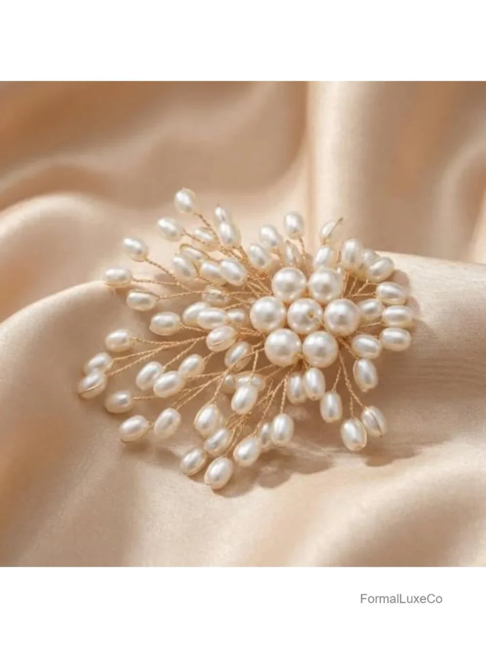 Simulated Pearl Floral Brooch Gold Tone Cluster Pin for Women Wedding Suit Coat